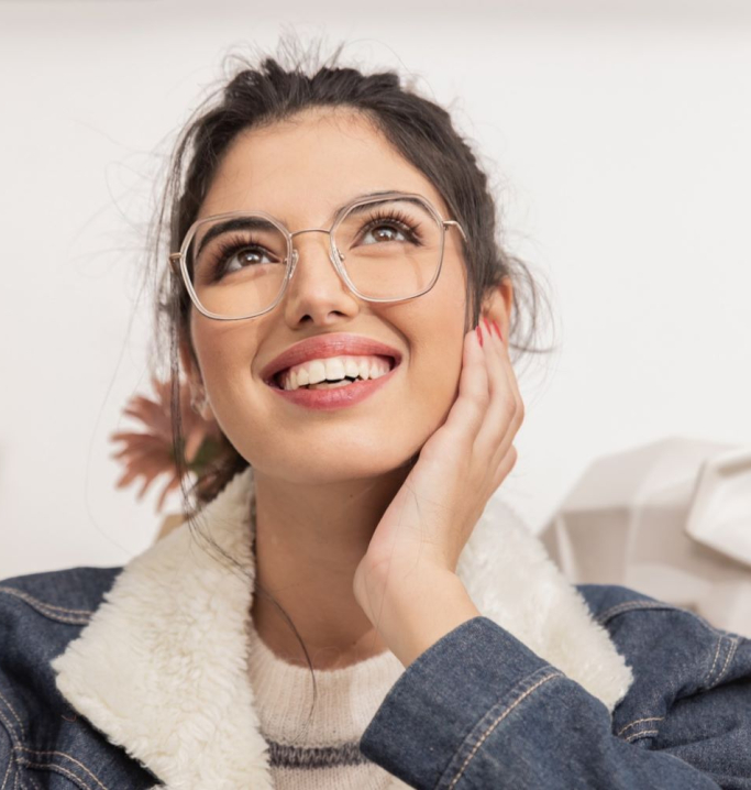 Lunettes de vue Femme Cristal Ottawa portée par Jenna