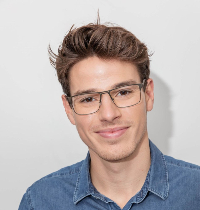 Lunettes de vue Homme Brun Pekin portées par Alex