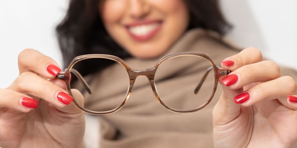 De belles lunettes et une bonne vue, ça s'entretient !